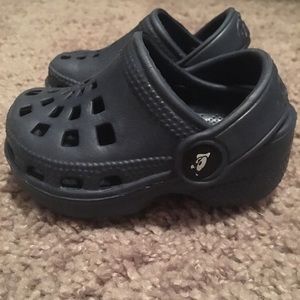 Doggers Shoes - Doggers baby “crocs” navy sz 3/4 Doggers Shoes - Doggers baby “crocs” navy sz 3/4